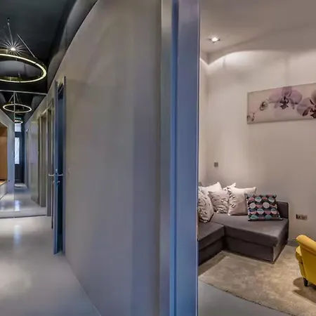 شقة Captivating Design Loft In The Pulsing Center بودابست