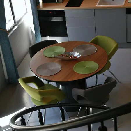 Apartment Captivating Design Loft In The Pulsing Center *